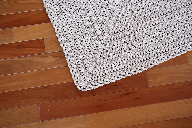 /images/diamonds_in_the_puffs_rug_medium2.jpeg